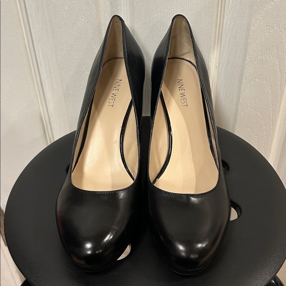 Nine West Platform Pumps Size 9.5 - Picture 3 of 9